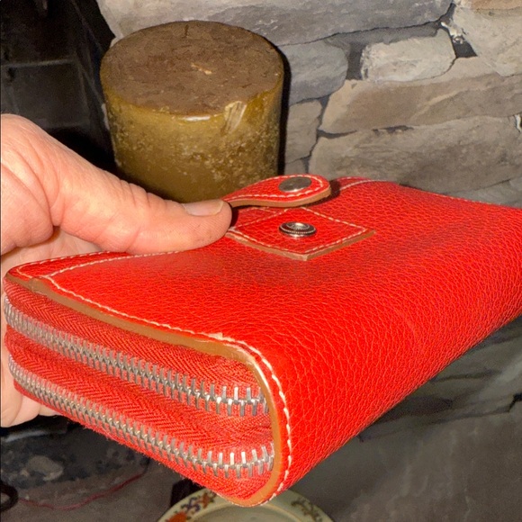 Dooney & Bourke Scarlet Leather double Zip Wallet - Picture 7 of 11